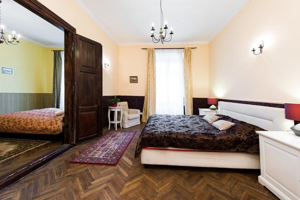 Golebia 3 Apartment *