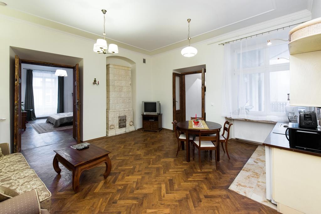 Golebia 3 Апартаменти